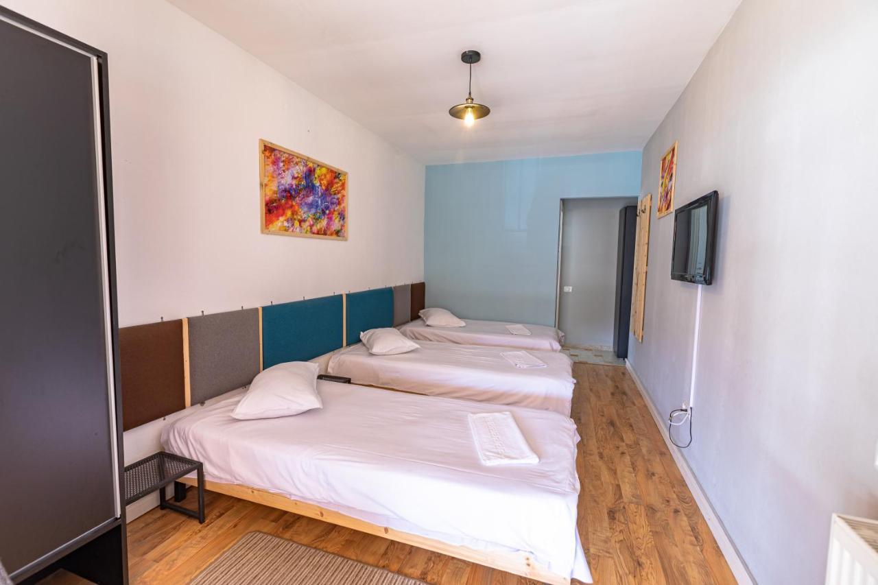 Ezio Casa Hotel Timişu de Jos Exterior foto