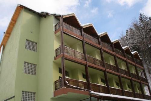 Ezio Casa Hotel Timişu de Jos Exterior foto