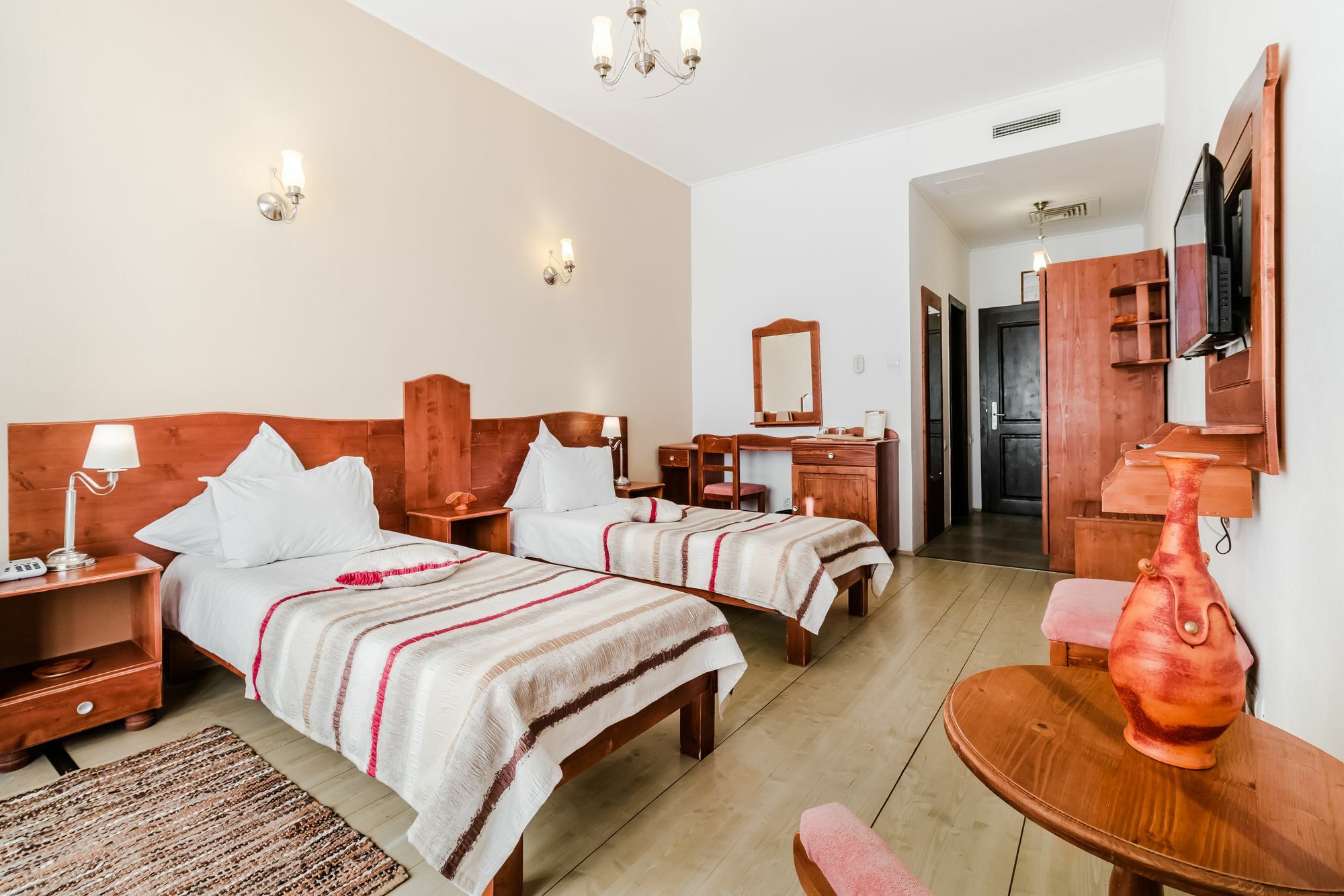 Ezio Casa Hotel Timişu de Jos Exterior foto